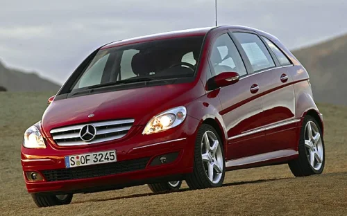 MERCEDES B-KLASSE - B180